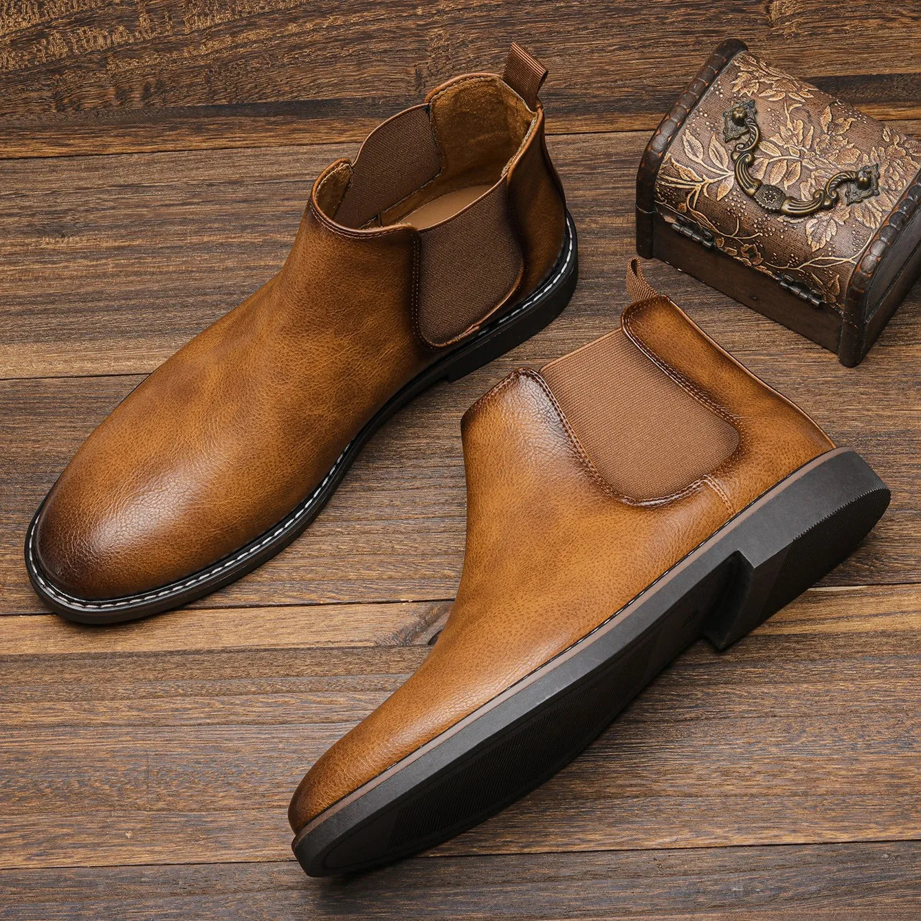 Men's Retro Chelsea Boots: Comfortable and Fashionable Footwear for Stylish Men