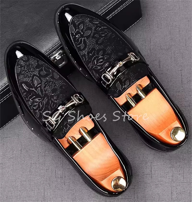 Men's British Style Embroidered Tassel Loafers: Retro Slip-On Derby Shoes with Metal Chain Decor for Weddings and Formal Events