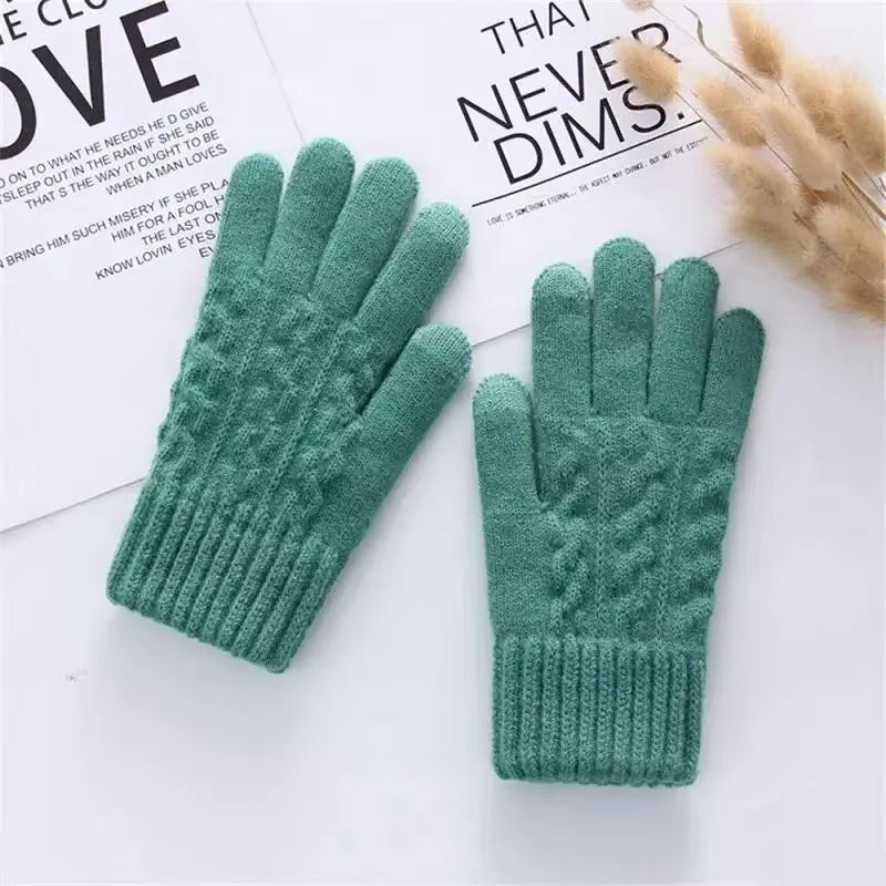 Warm Full Finger Winter Gloves: Men and Women Touchscreen Fleece, Thickened Wool Knitted for Cycling and Driving