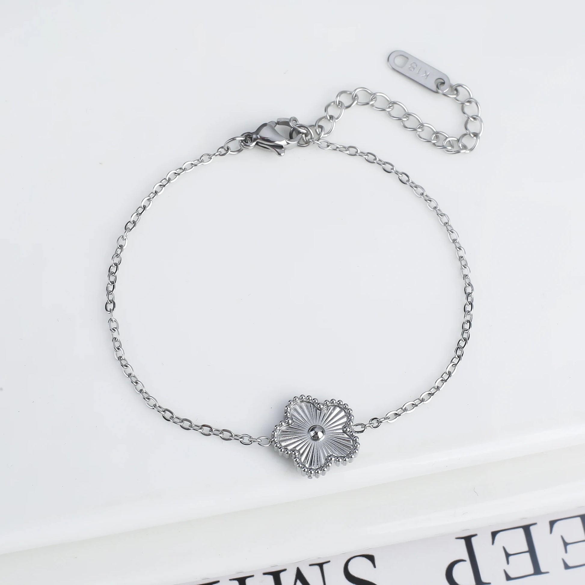 Classic Luxury Stainless Steel Bracelet – Adjustable Five-Flower Clover Design for Women, Fashion Jewelry