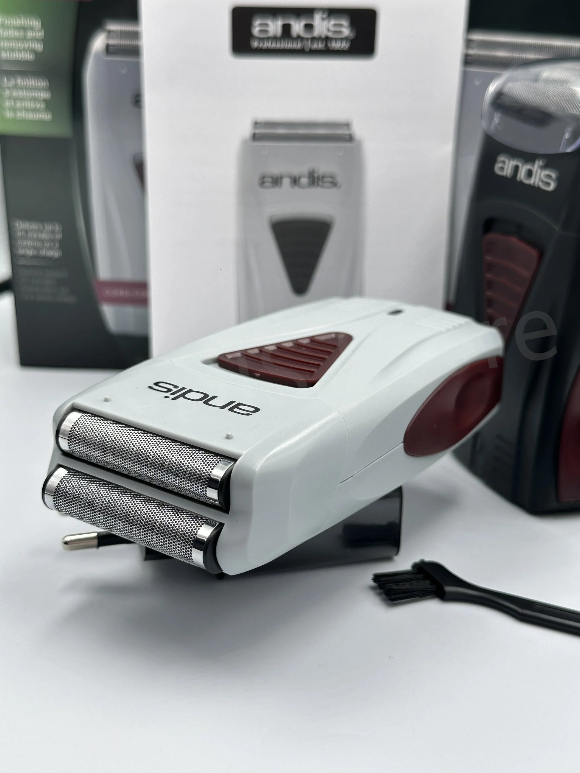 Andis Foil Lithium Titanium Cordless Shaver – Smooth Shaving Razor with Charger for Men, Bald Hair Clipper